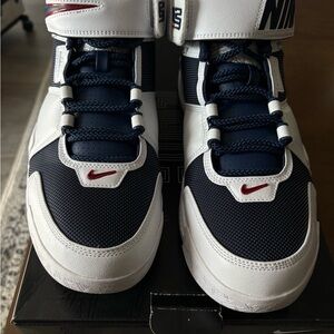 Nike White and Navy Sneakers